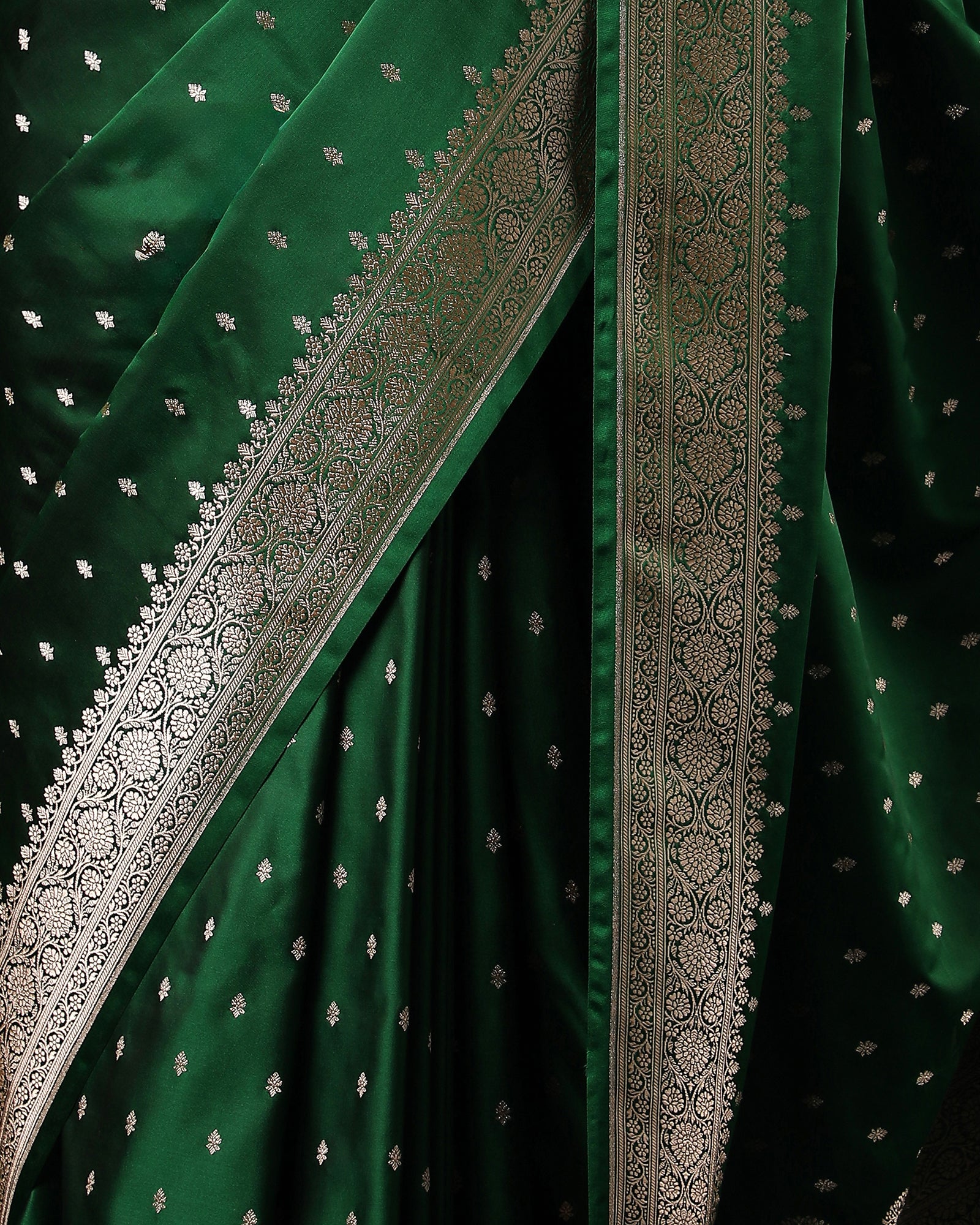 Green Zari Woven Fancy Blended Banarasi Silk Saree